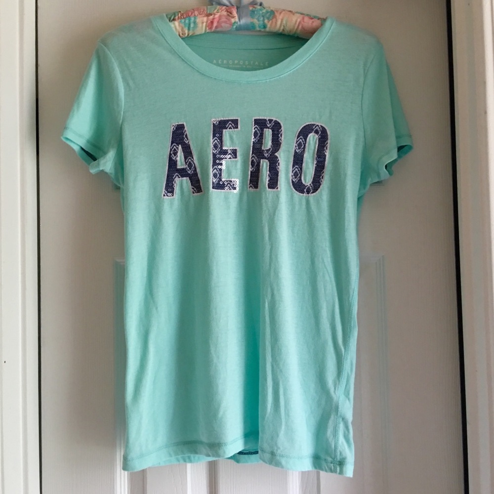 Aeropostale sequin “AERO” tee shirt! 🏖
